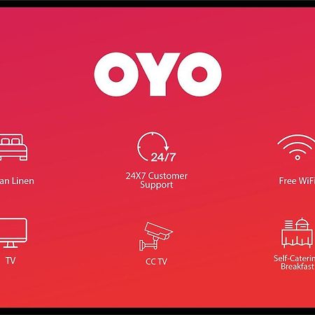 Oyo 6845 The Grand Hotel New Delhi Buitenkant foto