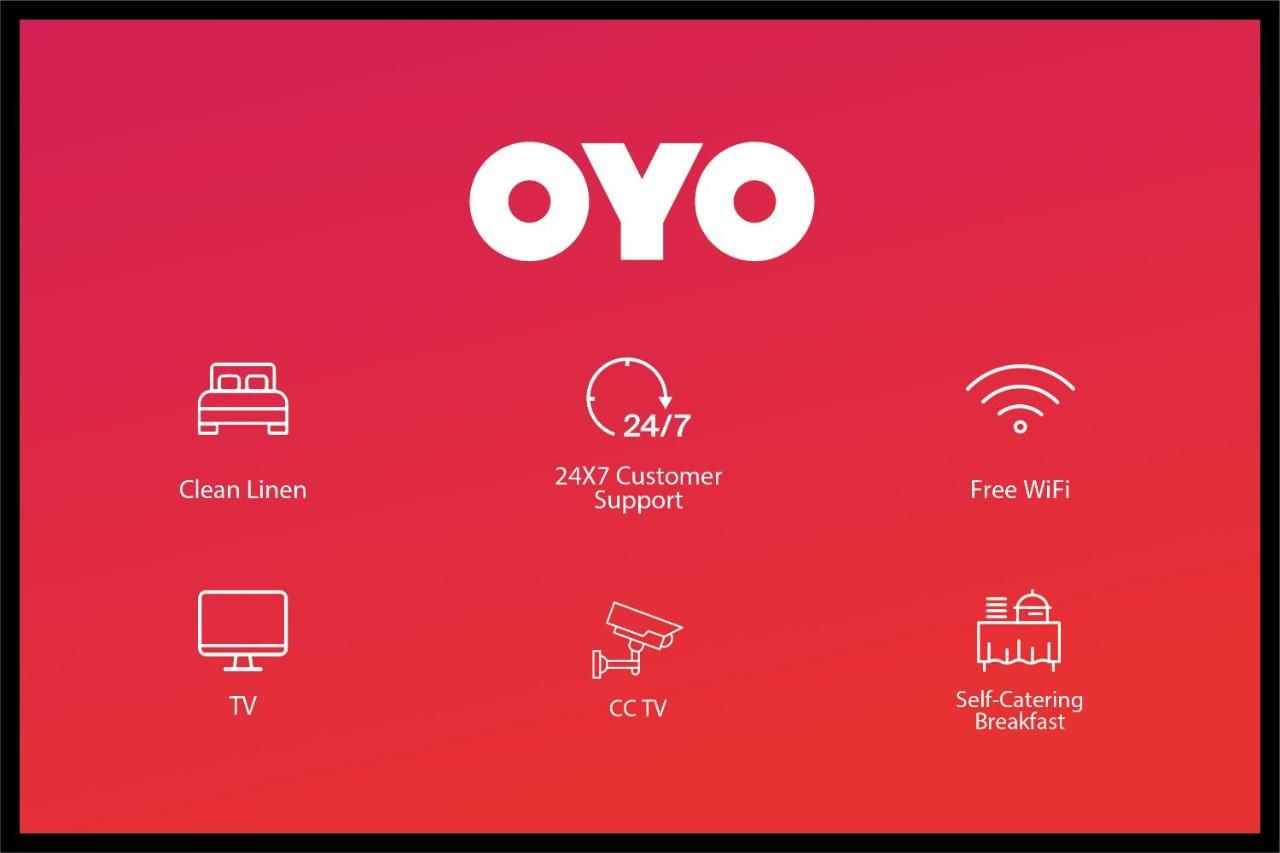 Oyo 6845 The Grand Hotel New Delhi Buitenkant foto